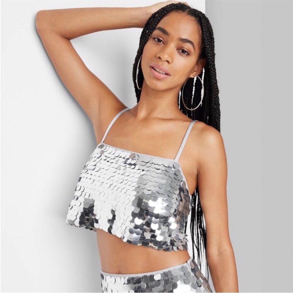 NWT Wild Fable Cropped Paillette Tank Top Metallic Shiny Silver Sz Med runs big
